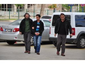 Kız Arkadaşını Silahla Vurdu, Ambulansla Hastaneye Gönderdi