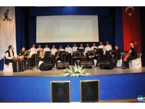 Türk Tasavvuf Musiki Konseri Dinleyenleri Mest Etti