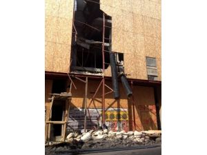 Kolon İşçilerin Üzerine Çökmüş