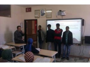 Somalili Öğrenciler Simav Körfez Dershanesi'ne Misafir Oldu