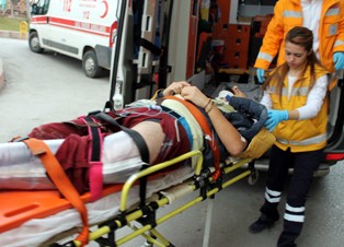 Paraşütü açılmayınca yere çakıldı