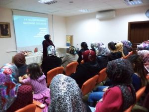 Pursaklar’da Çocuk Gelişimi Semineri