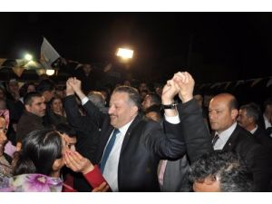 Ak Parti Büyükşehir Adayı Torun, Kozan'da Projelerini Anlattı