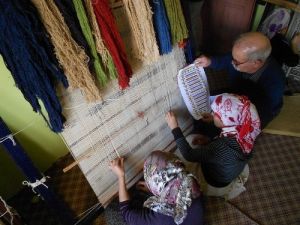Ağırnas İçin İpek Halı Dokumacılığı Projesi