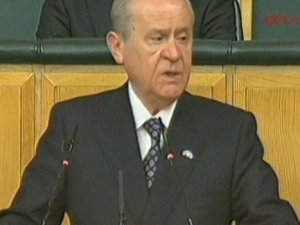 Bahçeli: Başbakan özür dilesin