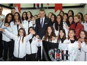 Beşiktaş 'Şevket Belgin Spor Salonu' Ve 'Amatör Şubeler' Hizmete Açıldı