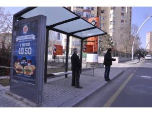 Ankara’da Korsan Afişler