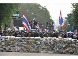 Tayland'da Göstericilerin Lideri: Başbakana Nefes Aldırmayacağız