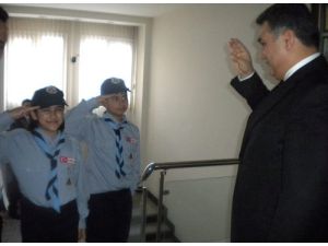 İzciler Yeni Emniyet Müdürünü Ziyaret Etti