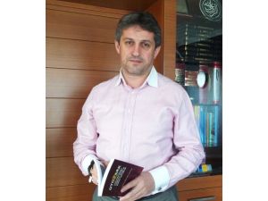 Büyükşehirlerin En Önemli Sorunu 'Otoparkçılık' Kitap Oldu