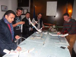 Thk'den Pursaklar'da Model Uçak Eğitimi