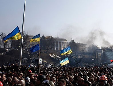 Ukrayna erken seçime gidiyor