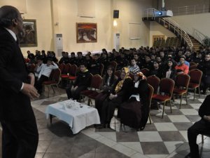 Genç polislere evlilik eğitimi