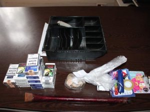 Yazar kasa hırsızları yakalandı