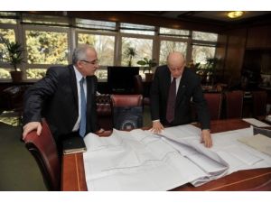 Vali Tuna:temelinde Sanayi Olan Eskişehir’in Geleceği De Sanayi Olacaktır