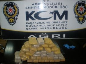 Ağrı'da Yaklaşık 21 Kg. Eroin Ele Geçirildi