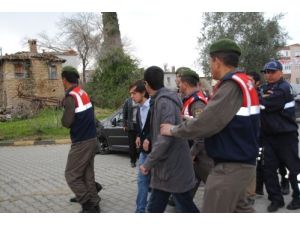 Davutoğlu'nu Protesto Etmeye Çalışan 5 Tgb'li Gözaltına Alındı