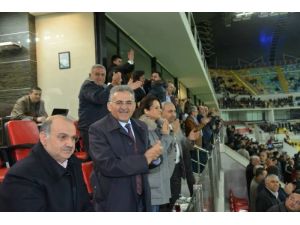 Melikgazi Belediyesi Erciyesspor’u Yalnız Bırakmadı