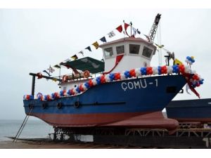 Çomü'nün Araştırma Gemisi Denize İndirildi