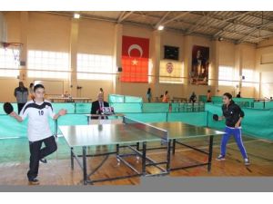 Öğrenciler Masa Tenisinde Yarıştı