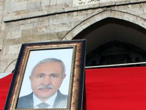 Sivas Valisi Zübeyir Kemelek İçin Anı Defteri Açıldı