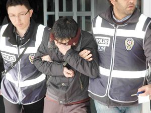 Grafiker 2 kilo uyuşturucu ile yakalandı