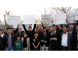 Elektrik Ve Su Verilmeyen İki Mahalleden Belediyeye Tepki