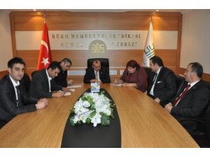 Emniyet’teki Sivil Memurlarda Artık Sendikaya Üye Olabiliyor