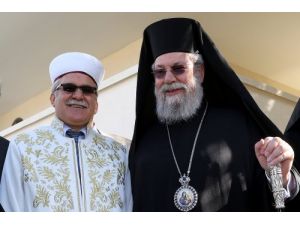 Kıbrıs'ta Dini Liderlerden Barış Mesajı