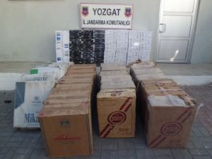 Kamyonette 24 Bin 400 Paket Kaçak Sigara Ele Geçirildi