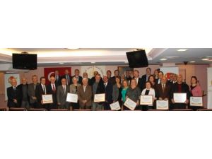 İgc’den 56 Gazeteciye Şeref Divanı Beratı