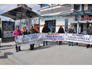 Gökçek'in Astırdığı İddia Edilen Korsan Afişler Protesto Edildi