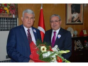 Vergi Dairesi Başkanı Şengül, Başkan Öngel'i Ziyaret Etti