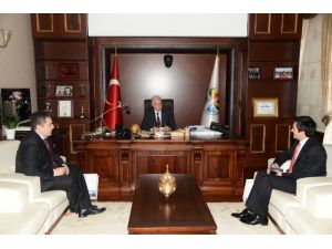 Büyükşehir Başkanı Aldırmaz: Adanalı Havalimanını Kolay Kolay Vermez