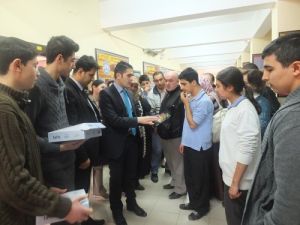 Şelale Anadolu Lisesi'nde 230 Öğrenciye Tablet Bilgisayar Dağıtıldı