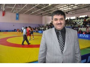 Güreş Şampiyonası Muş’ta Başladı