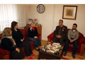 Şehit Ailesine Genelkurmay’dan Gönderilen Davetiyeyi Tümgeneral Götürdü
