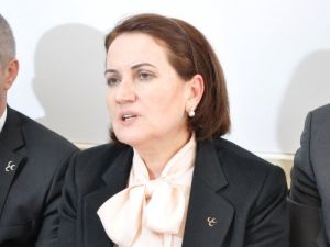 Akşener: Başbakan'a Düşen İş Yargı Yoluyla Aklanma Yolunu Açmalıdır