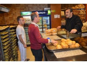 Chp'li Başkan Adayından 04.00'te Esnaf Ziyareti