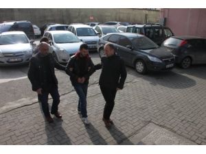 Öğretmeninin Bilgisayarını İkinci Kez Çaldı