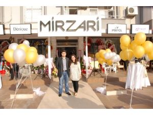 Bugiad, Üyelerinin Yanında Yer Almaya Devam Ediyor