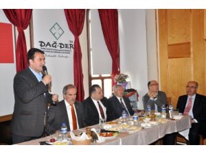 Dündar, Dağ-der Yöneticileriyle Buluştu