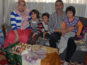 Kayseri'de 7 Yaşındaki İrem, Yokluktan 3 Aydır Okula Gidemiyor