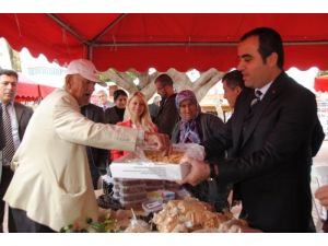 Keçiboynuzundan Yapılan Manavgat Lokumu Fuarda Görücüye Çıktı
