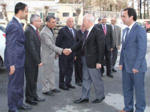 Vali Öztürk’ten Tatvan Ziyareti