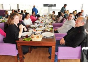 Bodrum'da Yaşayan Çukurovalılar Kahvaltıda Buluştu