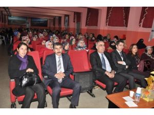 Kadınlara Aile İçi İletişim Ve İnternet Bilinci Semineri