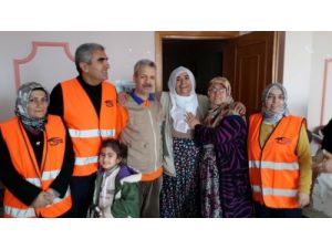 Kimse Yok Mu'dan 36 Aileye Gıda Yardımı