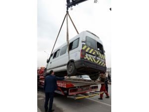 Görme Engellileri Taşıyan Minibüs Kaza Yaptı: 5 Yaralı