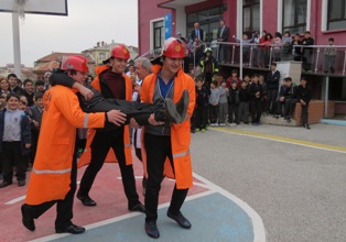 Özel Başak'ta sivil savunma tatbikatı
